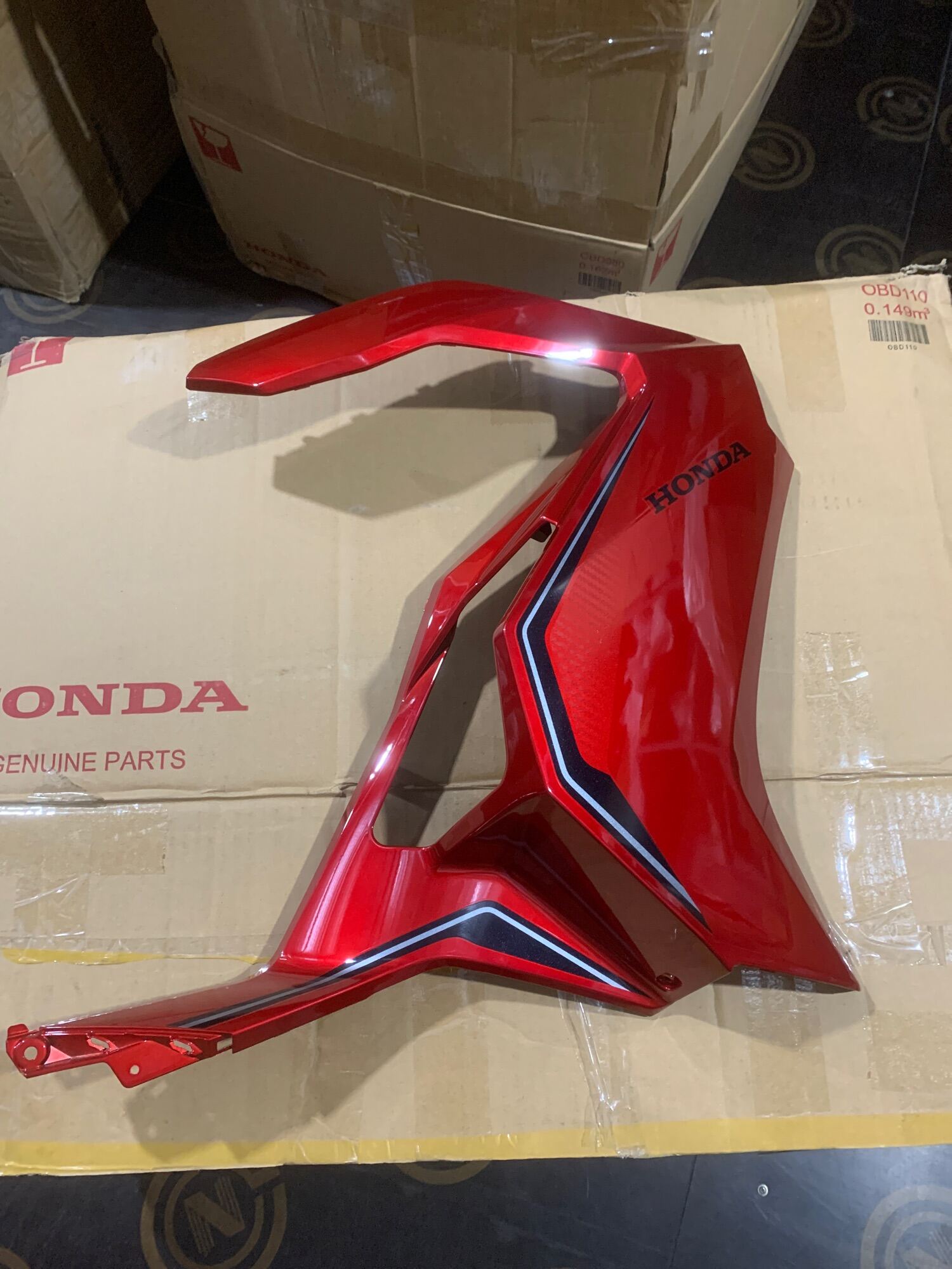 Bửng phải ,cánh yếm bên phải xe Airblade 125 đời 2020