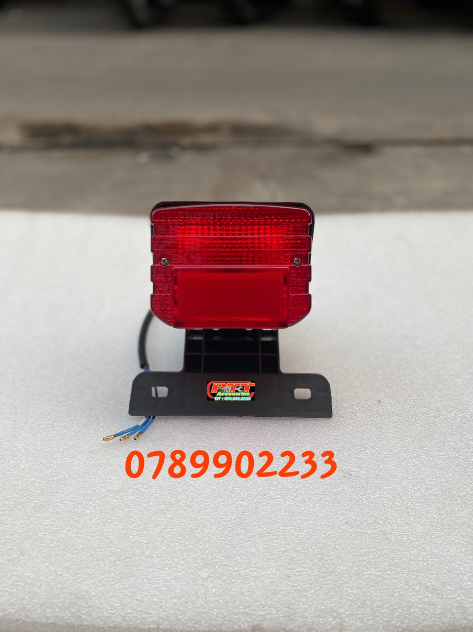 Đèn hậu xe win 100