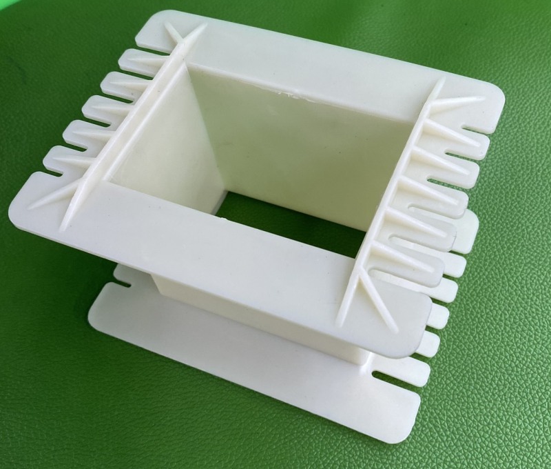 Bảng giá Khuôn nhựa quấn biến áp kích cơ. Quấn biến áp thường 220v. Khuôn biến áp (cho phe 50mm dài 80-100mm)