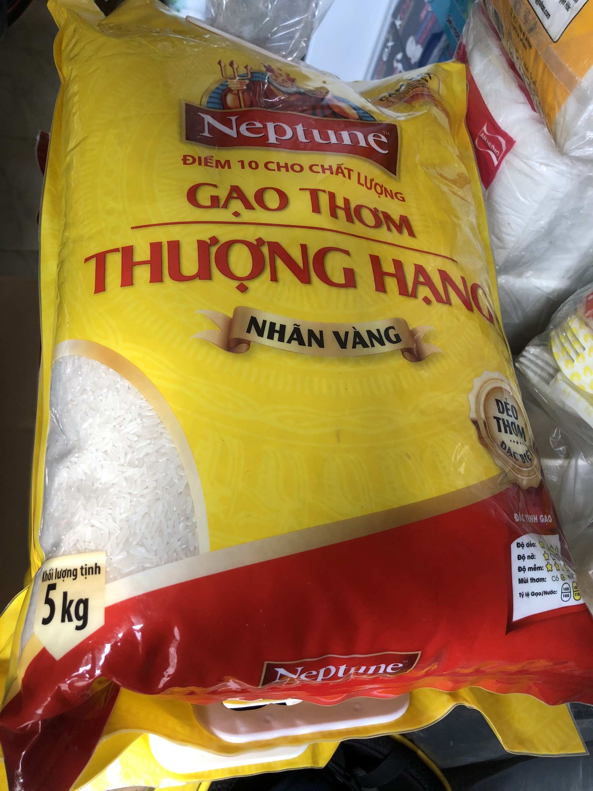 Gạo Thơm Thượng Hạng Neptune Nhãn Vàng 5kg