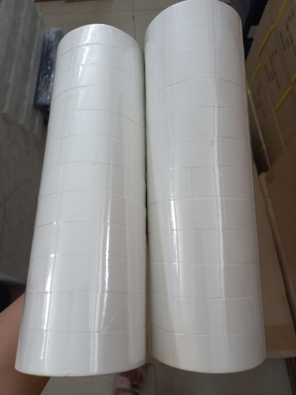 Cuộn Băng Keo Hai Mặt 1 Cây (Gồm 12 Cuộn)