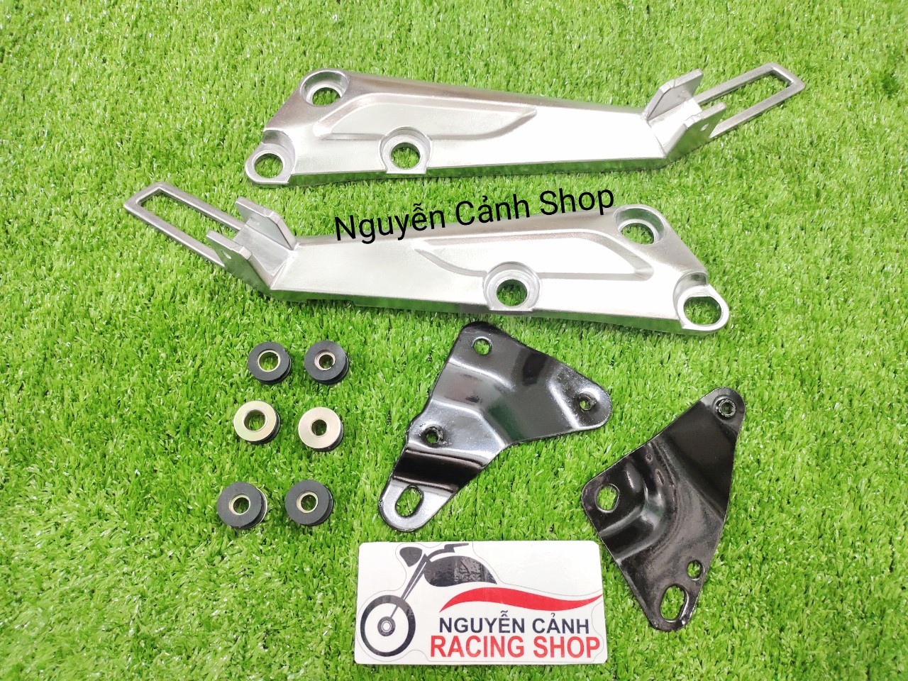 Gác chân wave 2004 có ắc cao su pas sắt