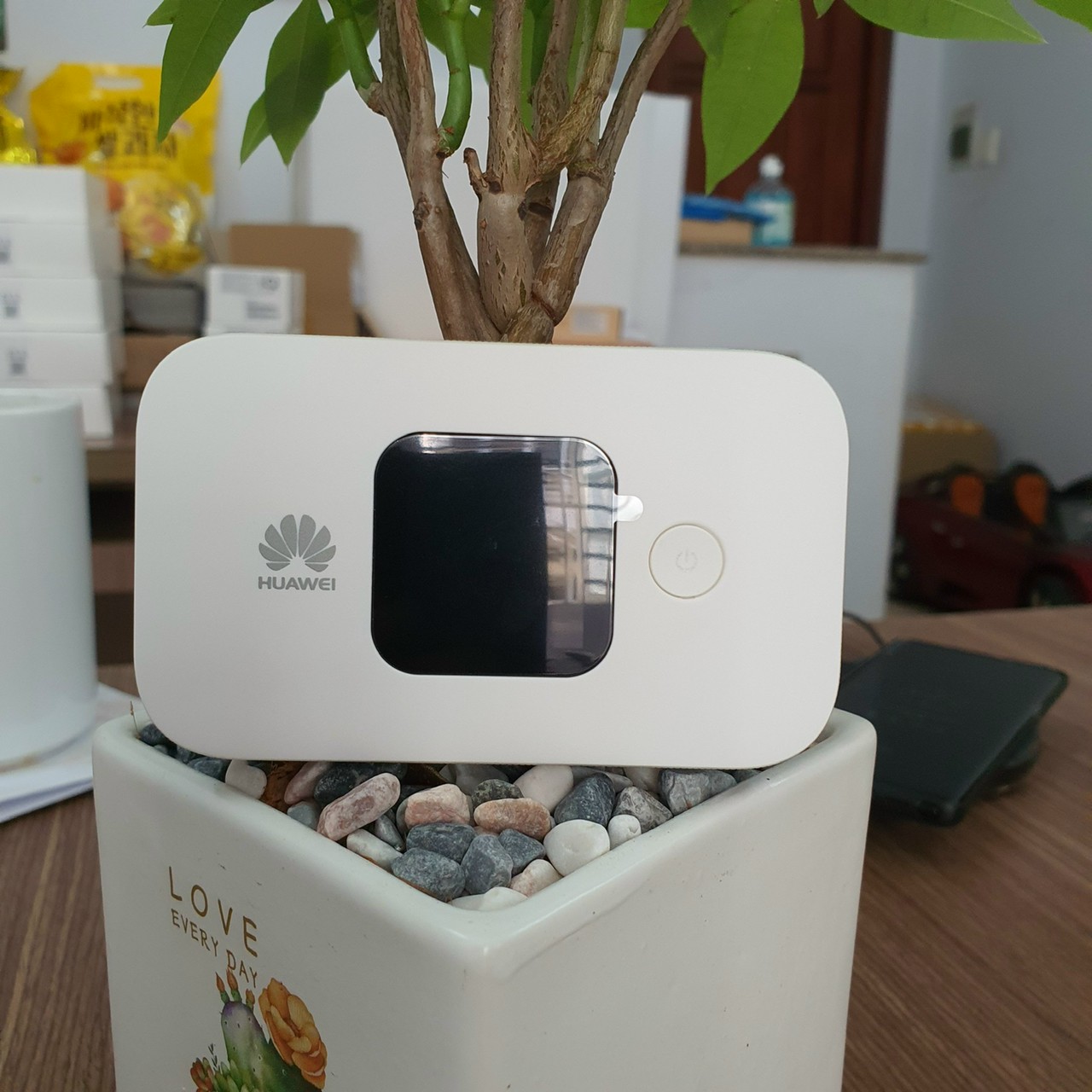 Pin Huawei E5577, E5577C, E5577Cs, E5577Bs, E5577s, E5787, HW503, GL10P dung lượng 3000mAh. Pin mới 100% - Bảo hành 1 đổi 1