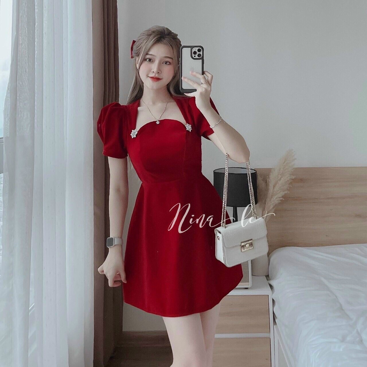 Váy đầm nữ nhung cứng phụ kiện