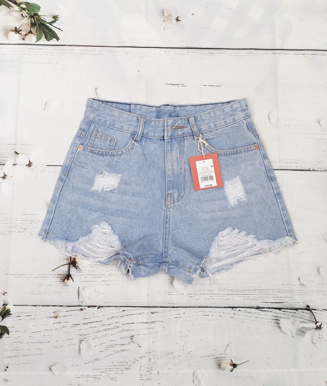 Quần sọt jean rách mẫu mới siêu cute ttv0035