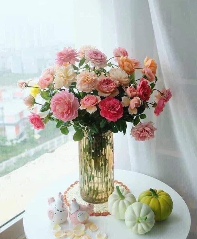 Lọ Hoa Thủy Tinh  Vintage Màu Hổ Phách