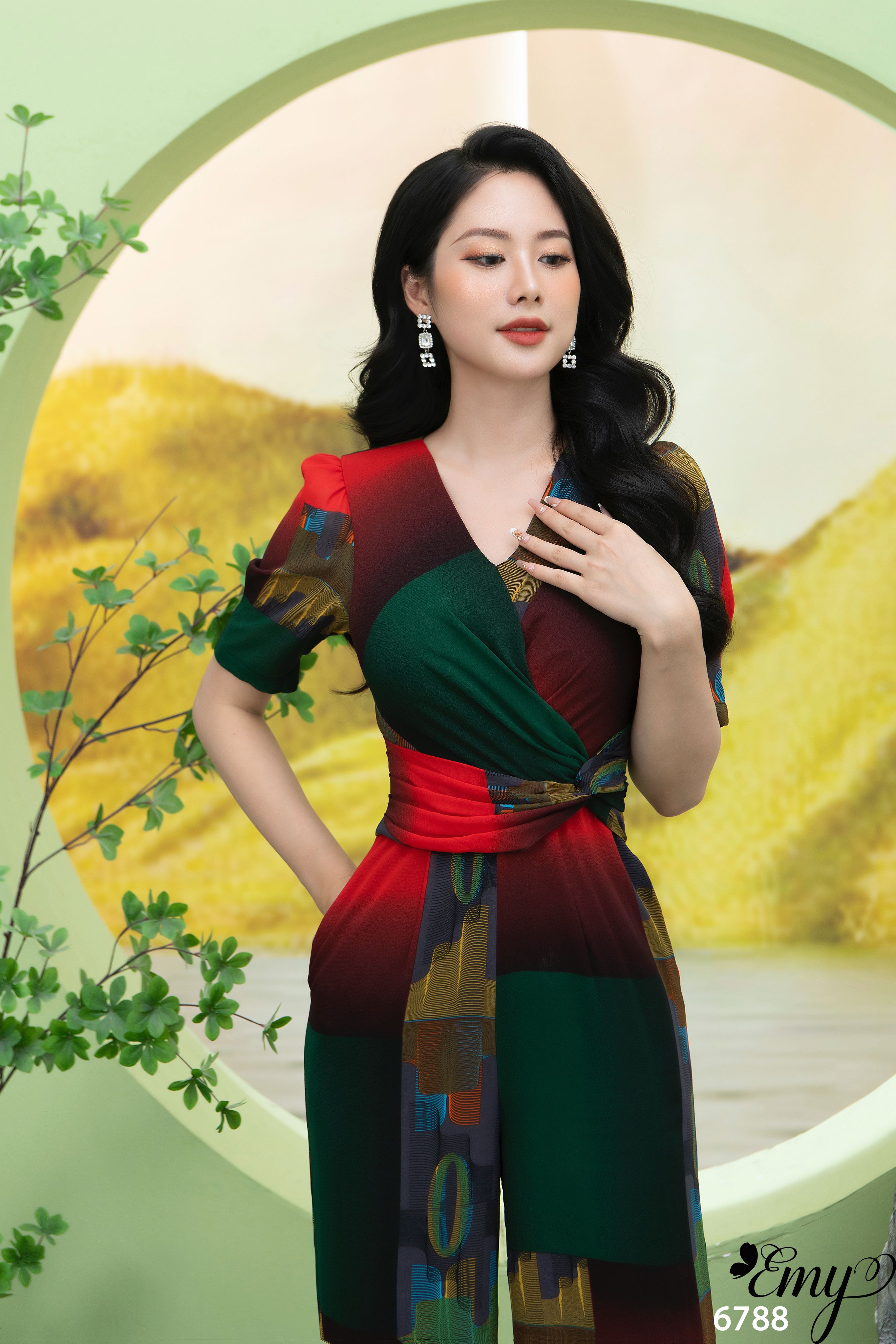 EMY EM6788 Jump Dài Cổ V Phối Màu
