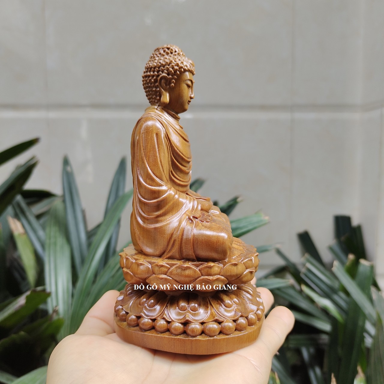 Tượng phật Thích Ca gỗ bách xanh