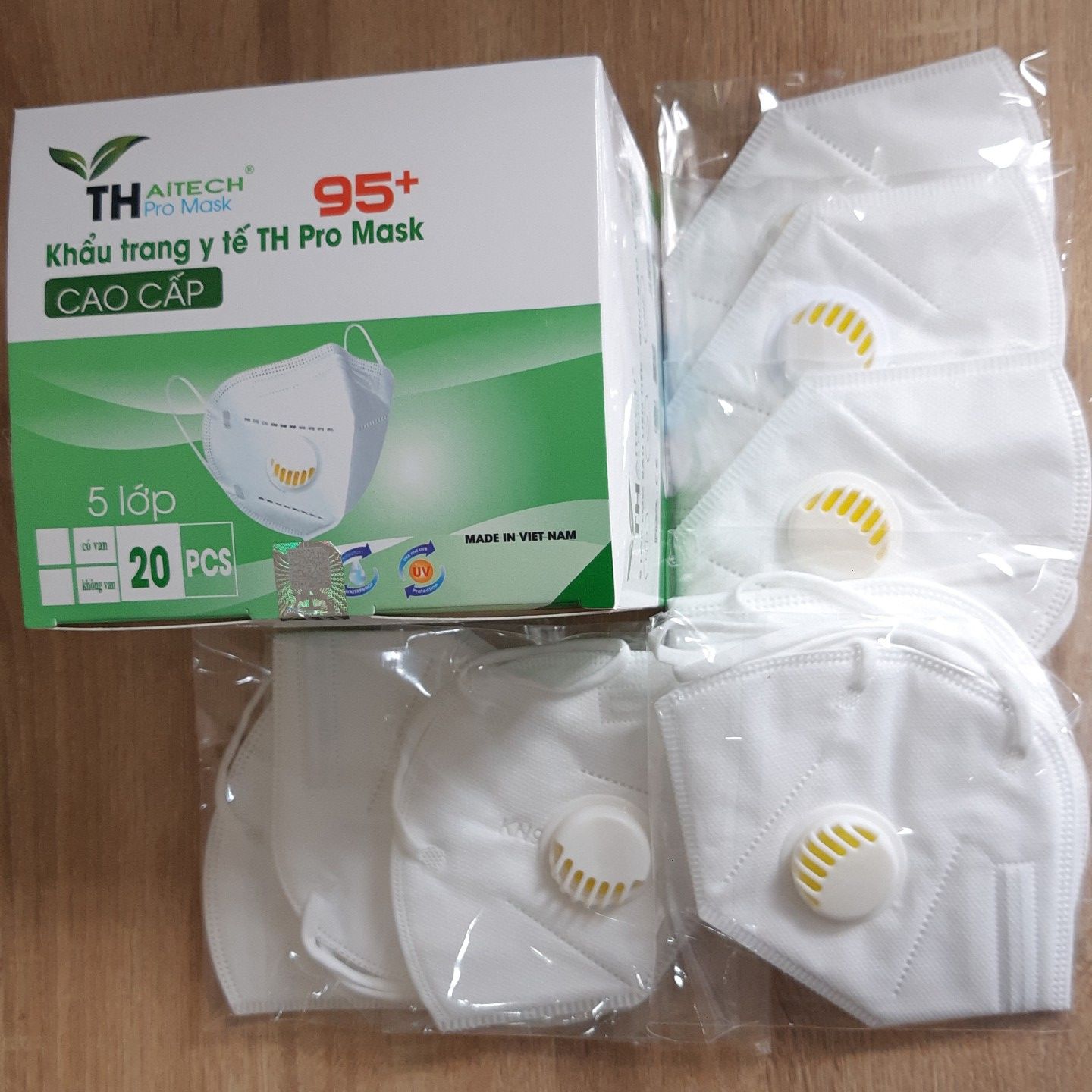 [hộp 10 cái] [ HCM ] Sỉ lẻ khẩu trang y tế N95+ có van thở kháng khẩn 5 lớp dành cho người lớn TH Pro Mask có van
