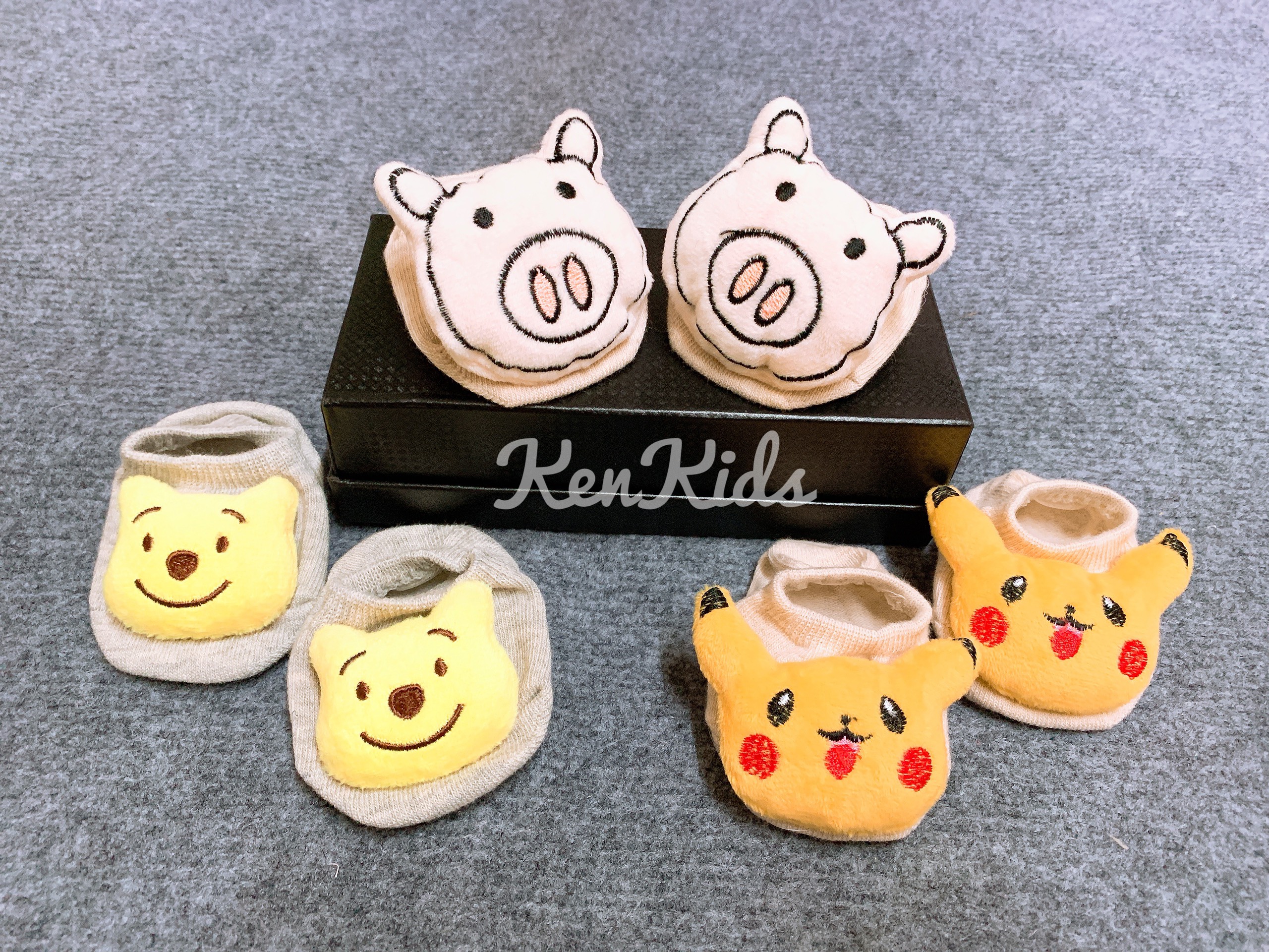 COMBO 3 Đôi Vớ tất hình thú 3D chống trượt cho bé (size S, M)