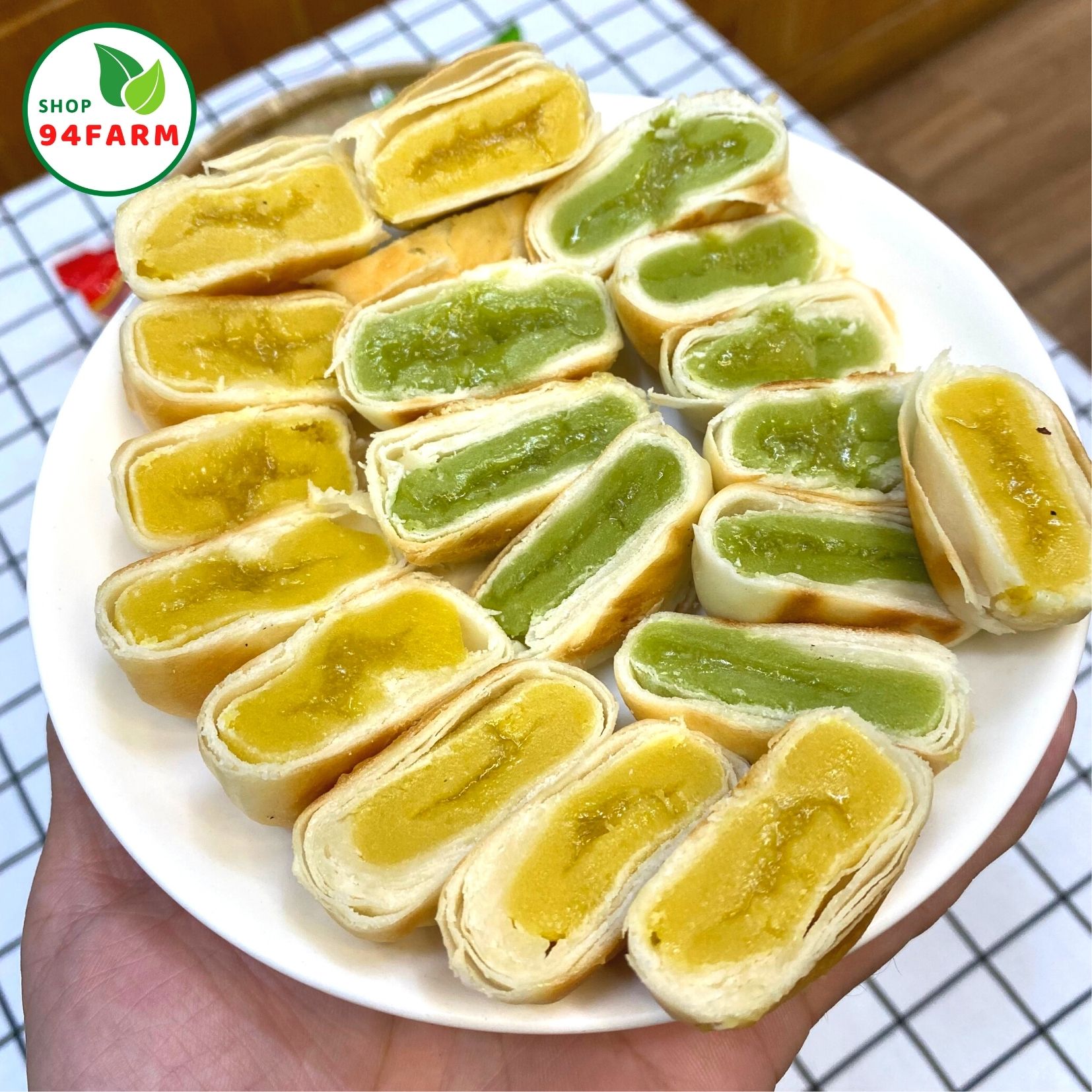 1 cây 5 cái (130gr) Bánh Pía mini đậu xanh sầu riêng lá dứa kim sa Tân Khánh Phát