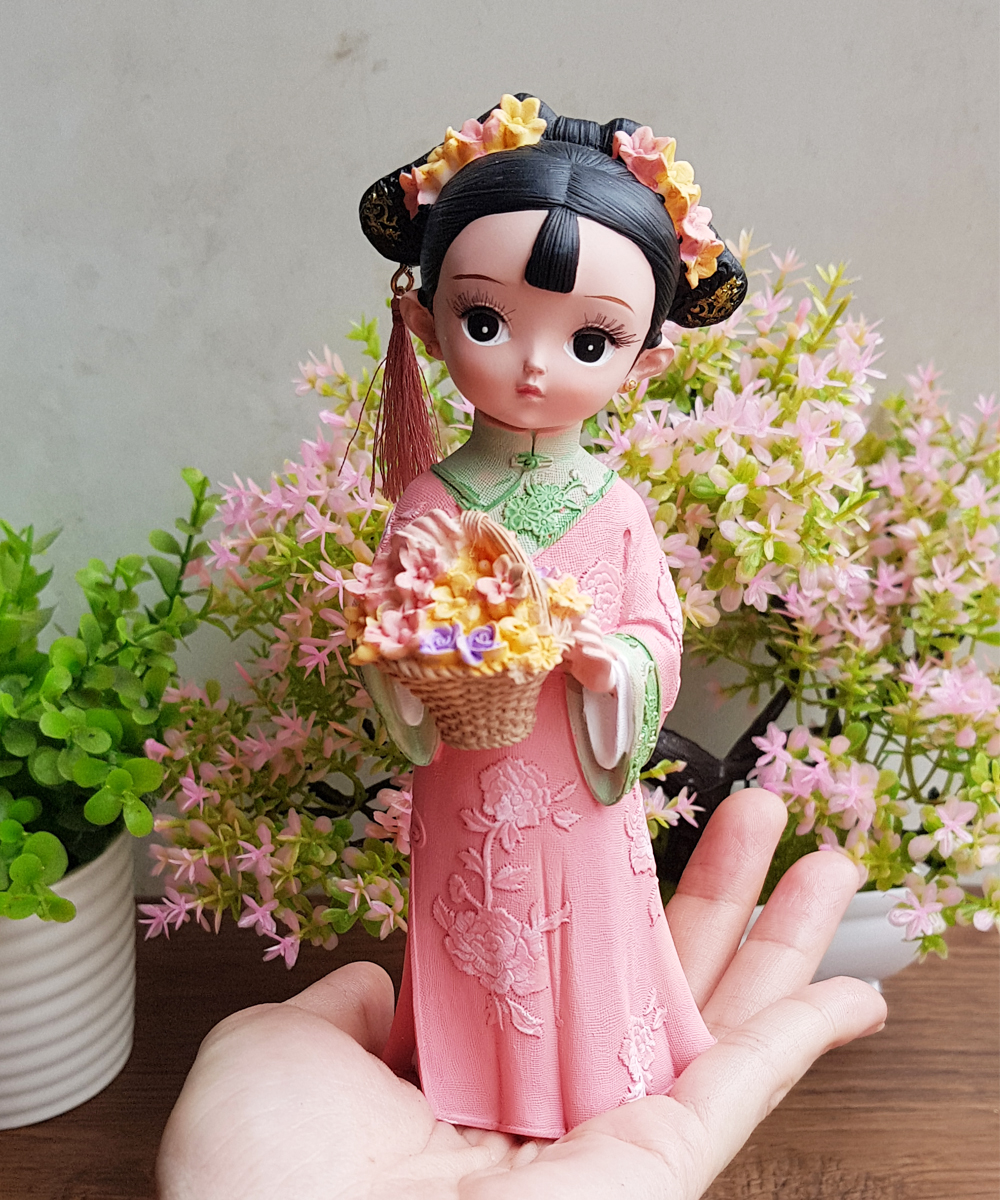 [HCM]Tượng chibi thiếu nữ ôm giỏ hoa cổ trang 3 D