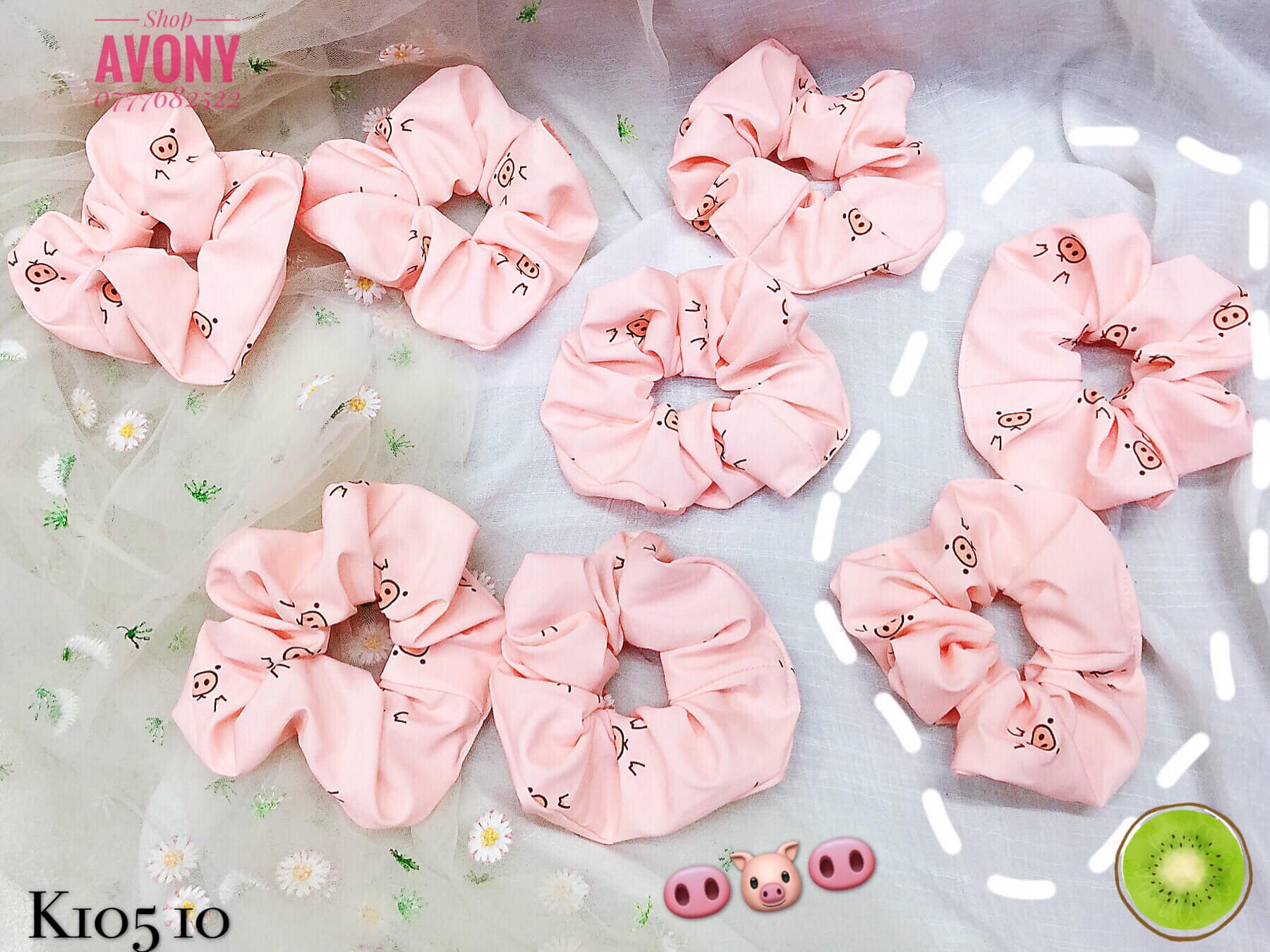 Cột tóc vải scrunchies in hoạ tiết heo