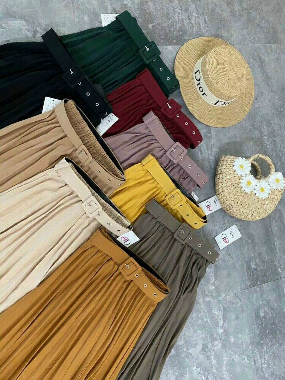Chân váy xếp ly dáng dài kèm đai ( đai lỗ)