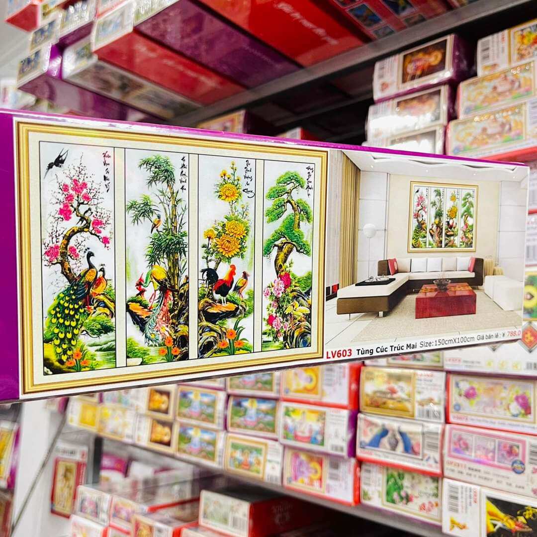 Tranh đính đá tứ quý bốn mùa xuân hạ thu đông nhiều mẫu. Màu sắc tươi tắn, hạt đá ABC cao cấp.Vải chart in chuẩn 100%, hạt đá chất lượng cao Phụ kiện đầy đủ, in màu chính xác. Không Phải tranh thành phẩm