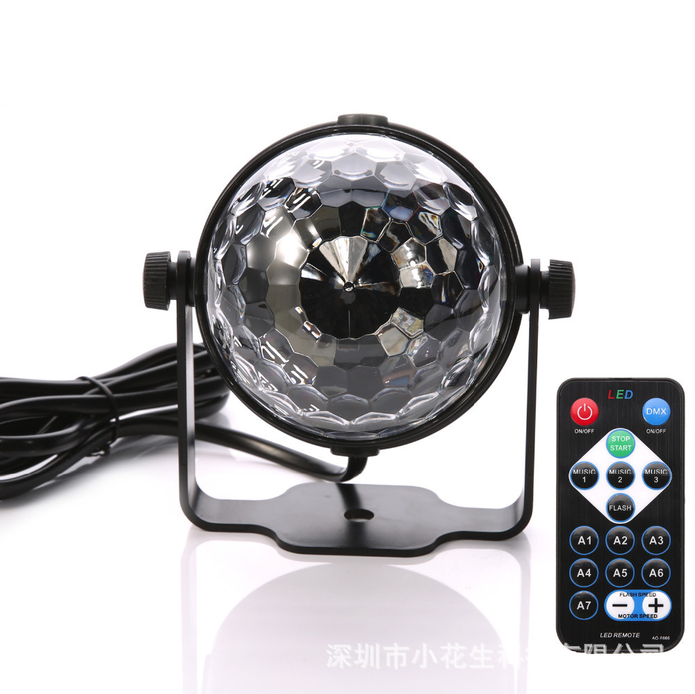 Đèn led nháy theo nhạc, đèn led 7 màu tự xoay có điều khiển, đèn led vũ trường, led karaoke, đèn xoay 360 độ, đèn trang trí phòng khách, quán bar chớp theo nhạc..