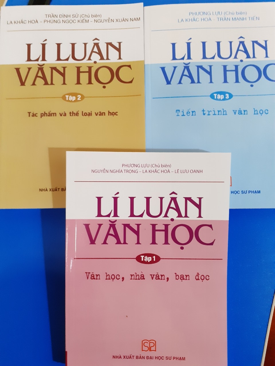 Sách lí luận văn học