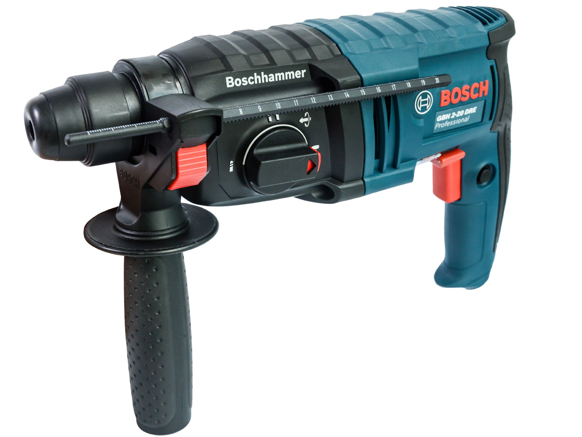 Máy khoan búa Bosch GBH 2-20 DRE (Xanh phối đen) Được làm từ chất liệu cao cấp, máy khoan búa sở hữu cho mình độ rắn chắc, bền bỉ, khó bị biến dạng khi chịu lực cao hay có va chạm mạnh