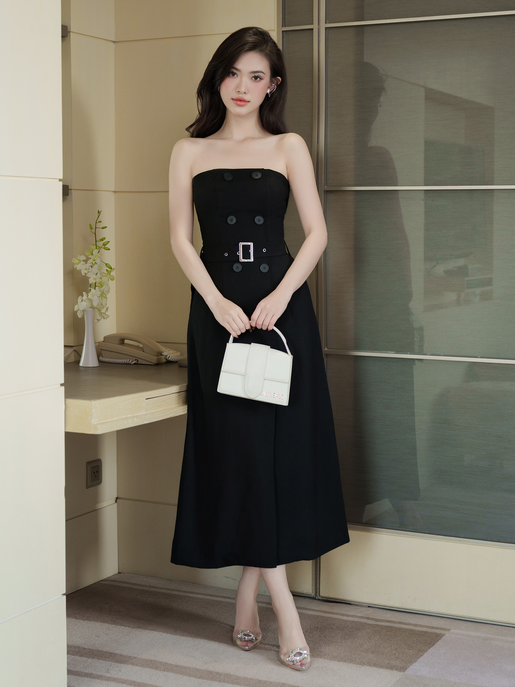 RECHIC Đầm cúp ngực Gami phối nút thắt eo sang trọng