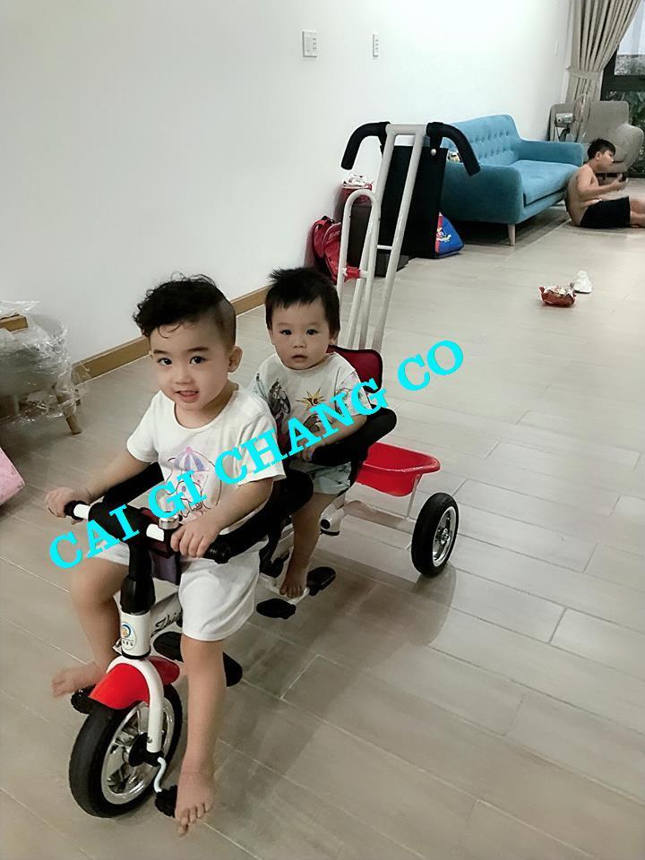 Xe đẩy sinh đôi 3 bánh mái che cho bé có tay đẩy và ghế trước xoay được
