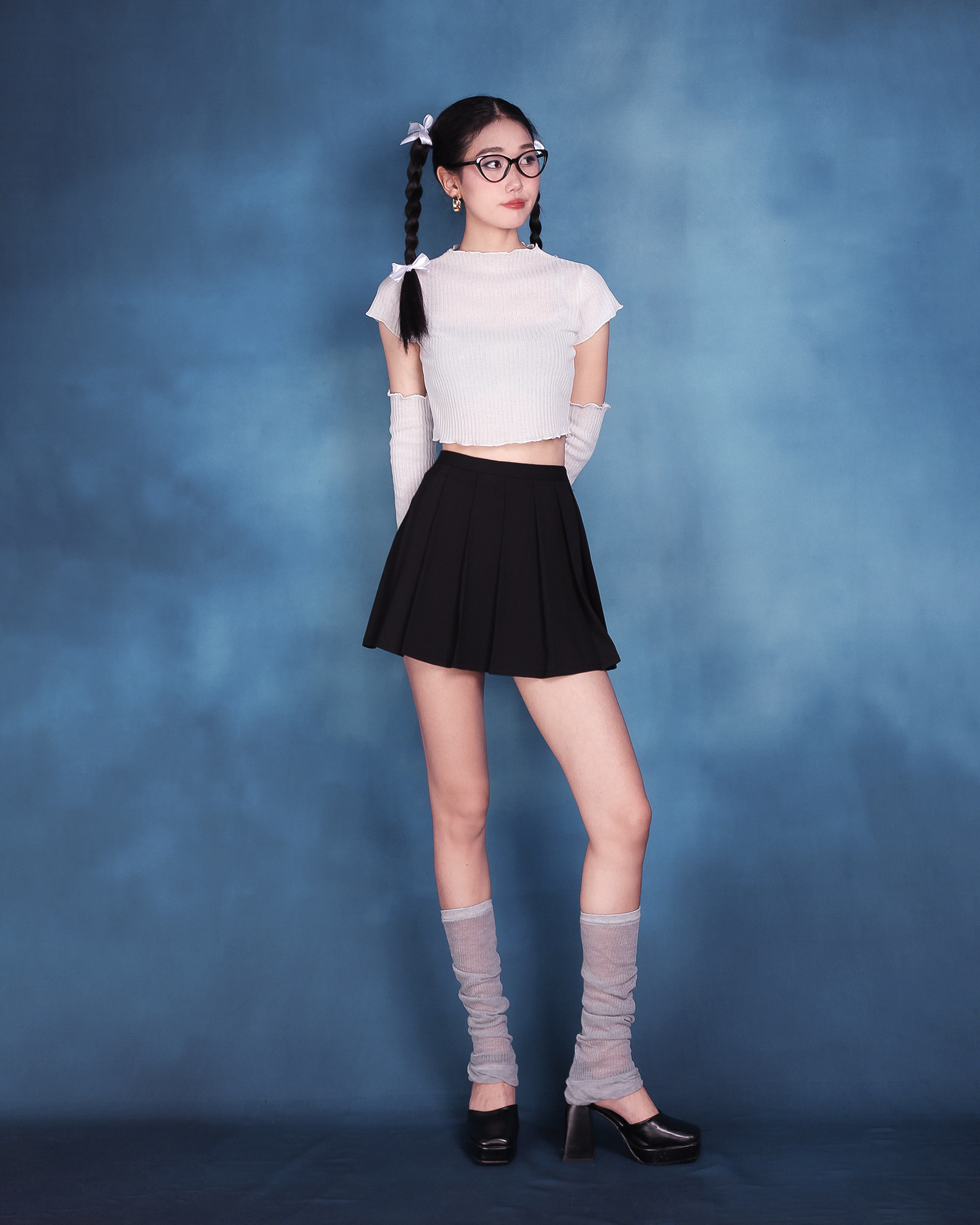 DALLA Áo thun croptop trơn cuốn biên (AT02)