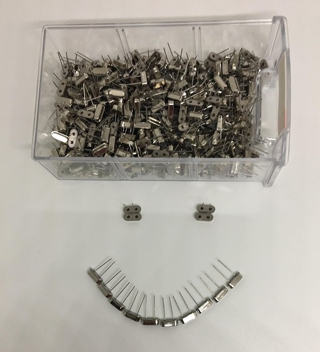 (10con) Thạch anh 8Mhz sắt 2 chân mới !