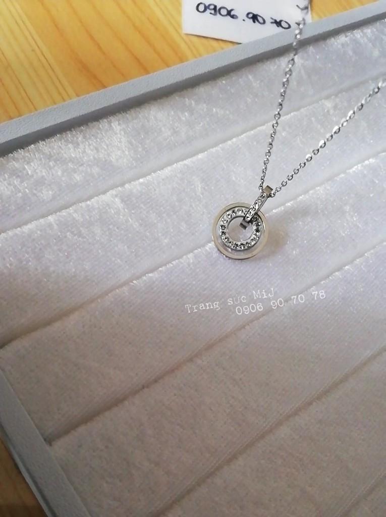 Dây chuyền titan đính xoàn trắng