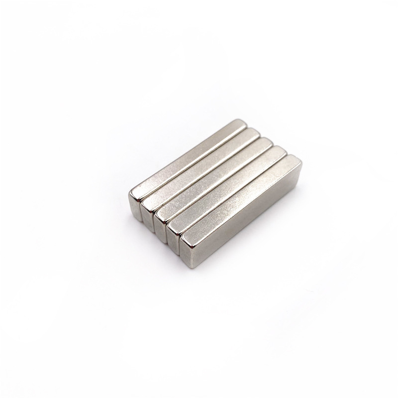 Nam châm đất hiếm 40x10x5mm siêu mạnh