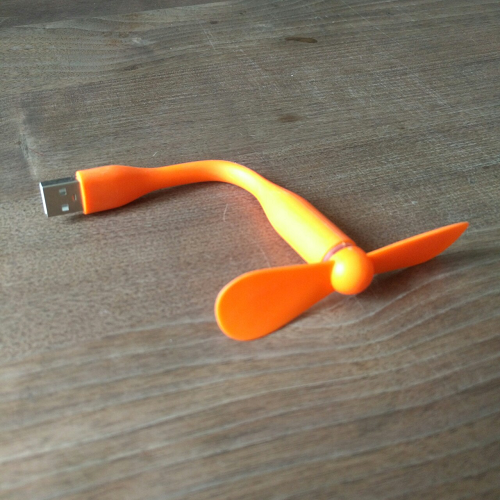Quạt USB Mini 2 Cánh Cổng USB ( COMBO 2 cái )