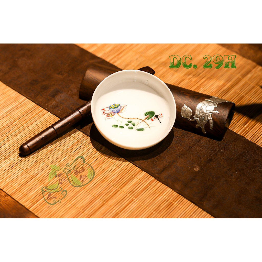 Chén sứ cảnh đức - dáng bầu - đài sen chuồn