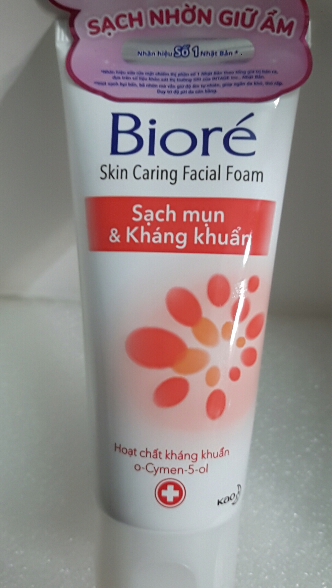 Sữa rửa mặt Bioré sạch mụn kháng khuẩn 50g