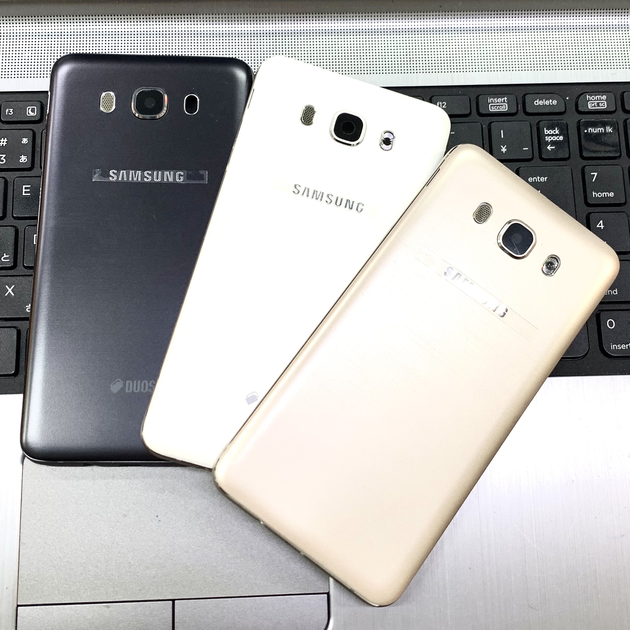 Vỏ Samsung J710 / J7 2016 Zin New Full Bộ ( Trắng , Đen , Vàng )