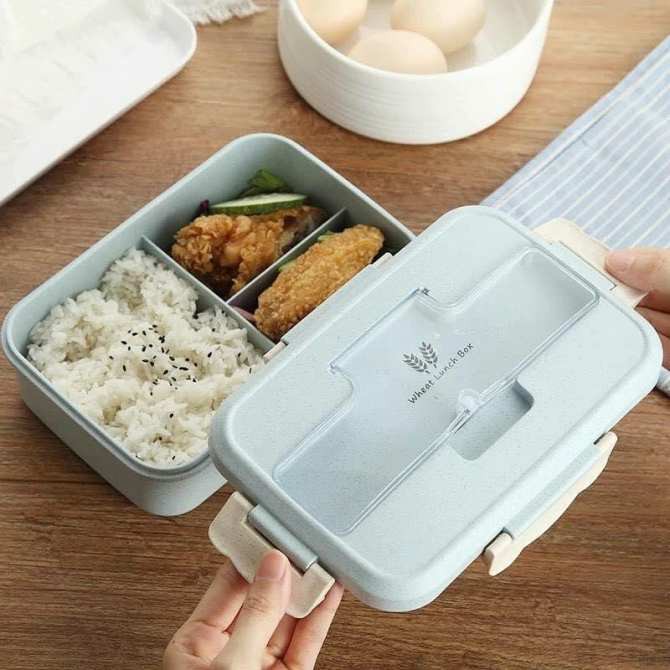 HỘP ĐỰNG CƠM LÚA MẠCH 3 NGĂN KÈM ĐŨA THÌA INOX