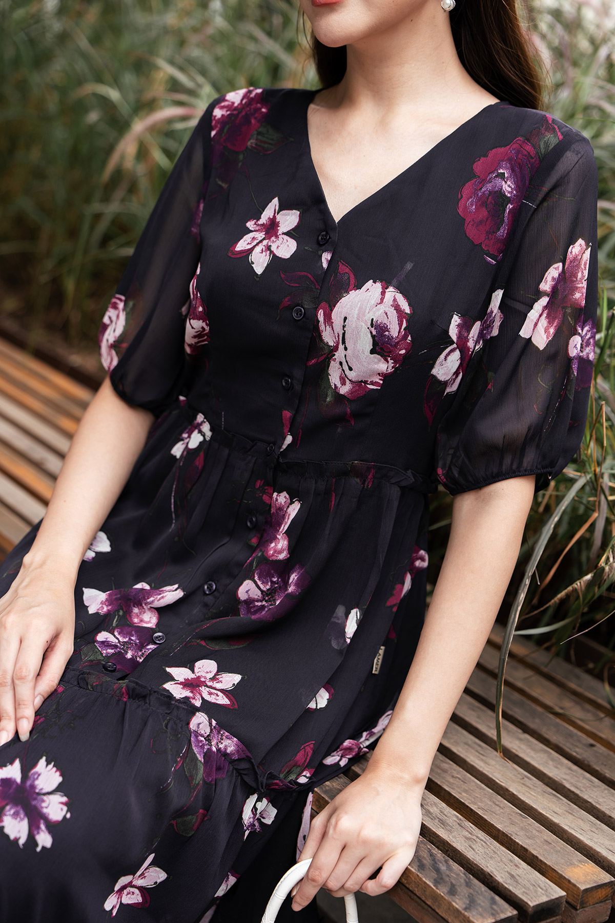 Đầm Maxi Lamer Cổ Tim Hoa L63M21H061