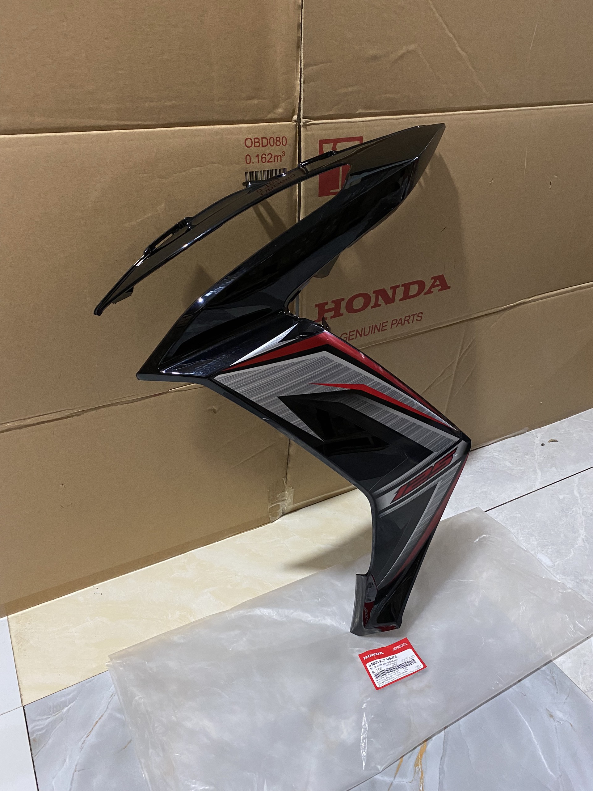 Bửng bên trái*R340* cánh yếm air blade 2012-2014 ( 64600K27V60ZE)
