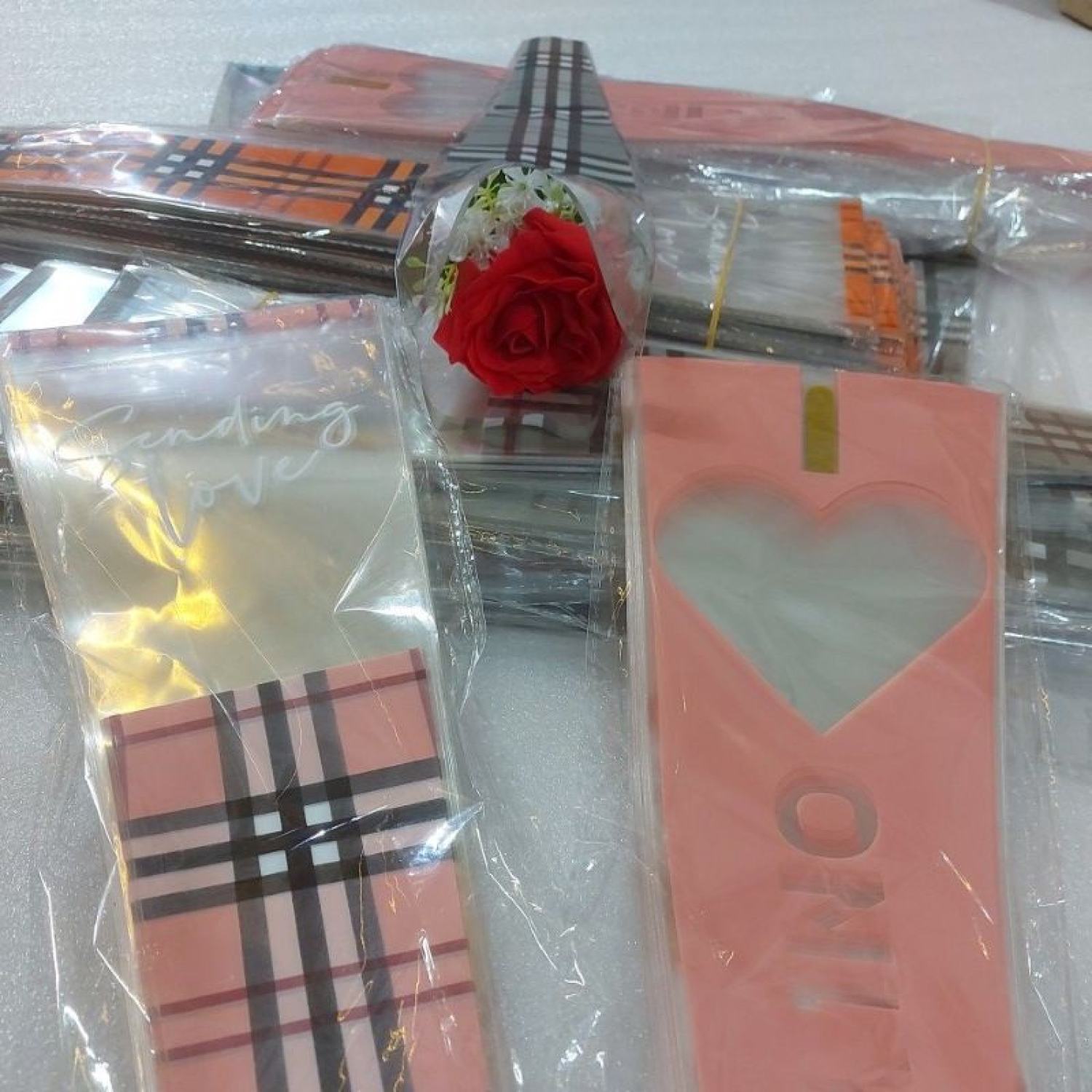 BỊCH ĐỰNG HOA 1 BÔNG  ( XẤP 50 CÁI ).