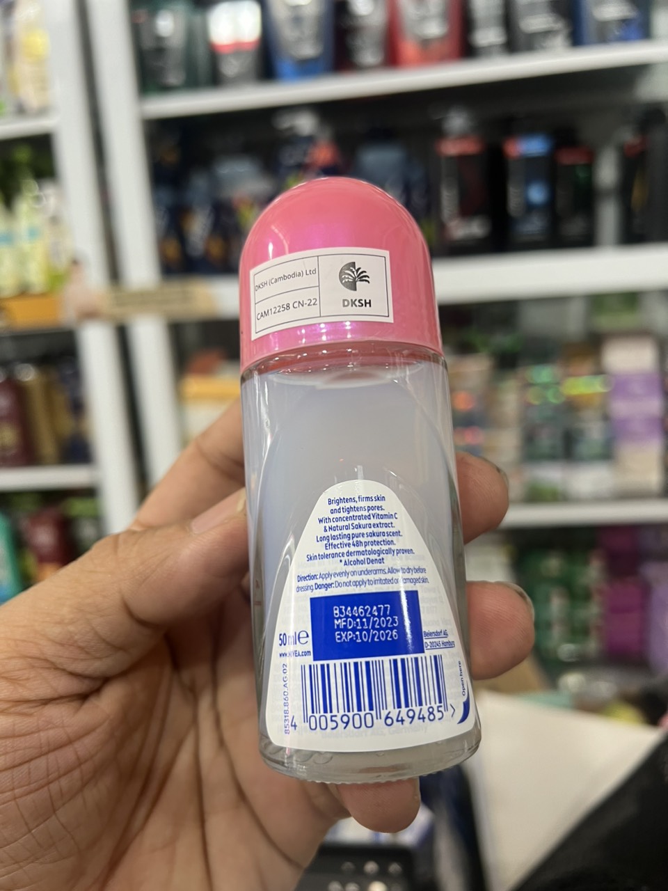 LĂN NGĂN MÙI NIVEA BRIGHT DEEP SERUM SAKURA 50ML