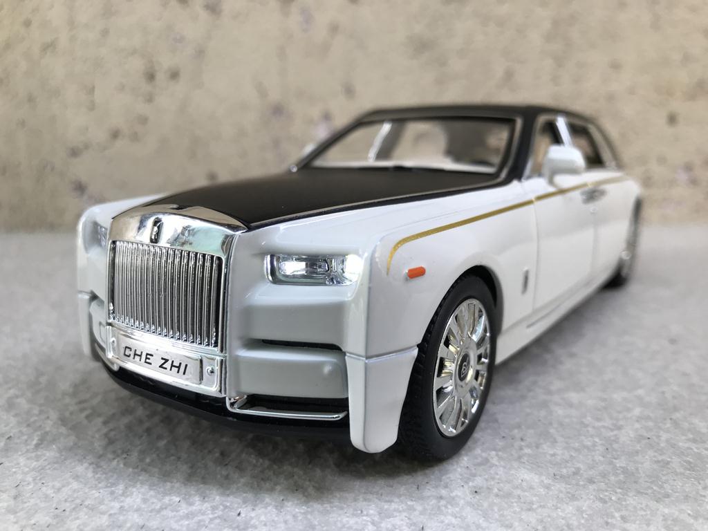 [HCM]Mô hình xe ô tô Rolls-Royce Phantom 2020 1:24