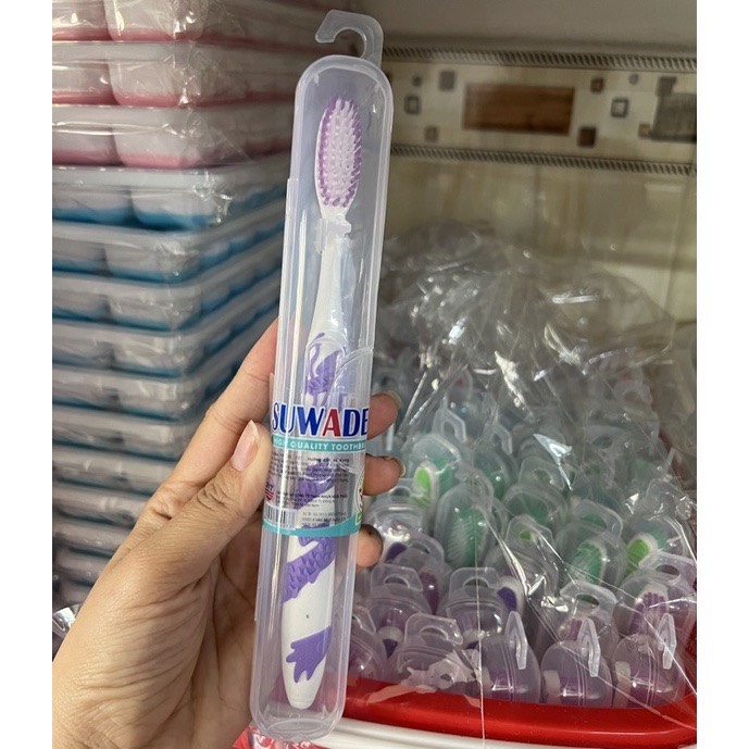 Bàn chải đánh răng SUWADEE có hộp móc treo