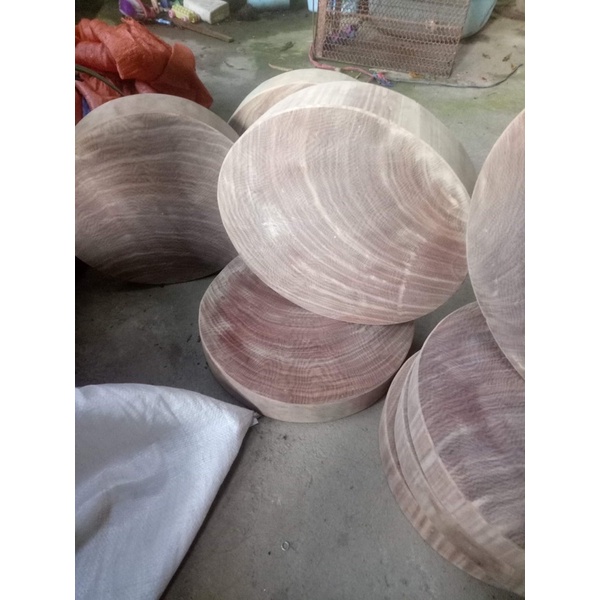 Thớt nghiến Tây Bắc d40 giá 550k