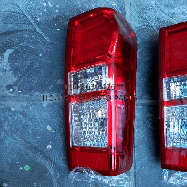 Đèn hậu isuzu dmax có led, bên tài, đèn phanh isuzu dmax, đời 2012-2014 màu đỏ cờ