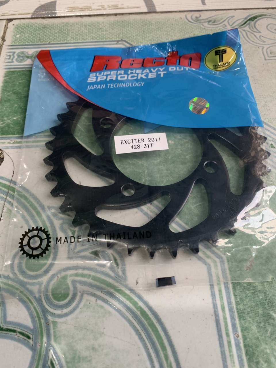 Dĩa 37T xe exciter 135 hiệu recto