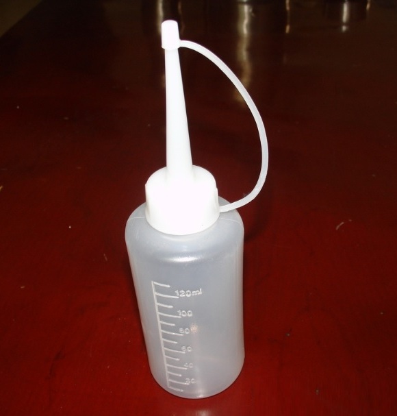 Bình tra dầu máy có chia vạch 120ml
