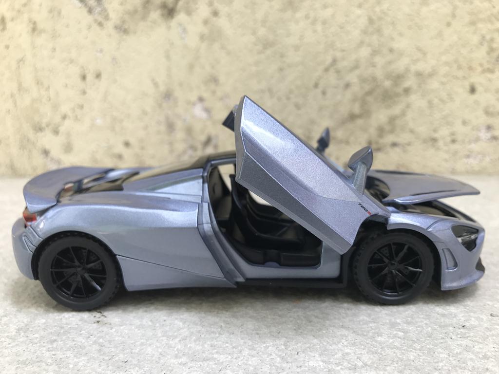 [HCM]Mô hình xe ô tô Mclaren 720S Spider - 1:32