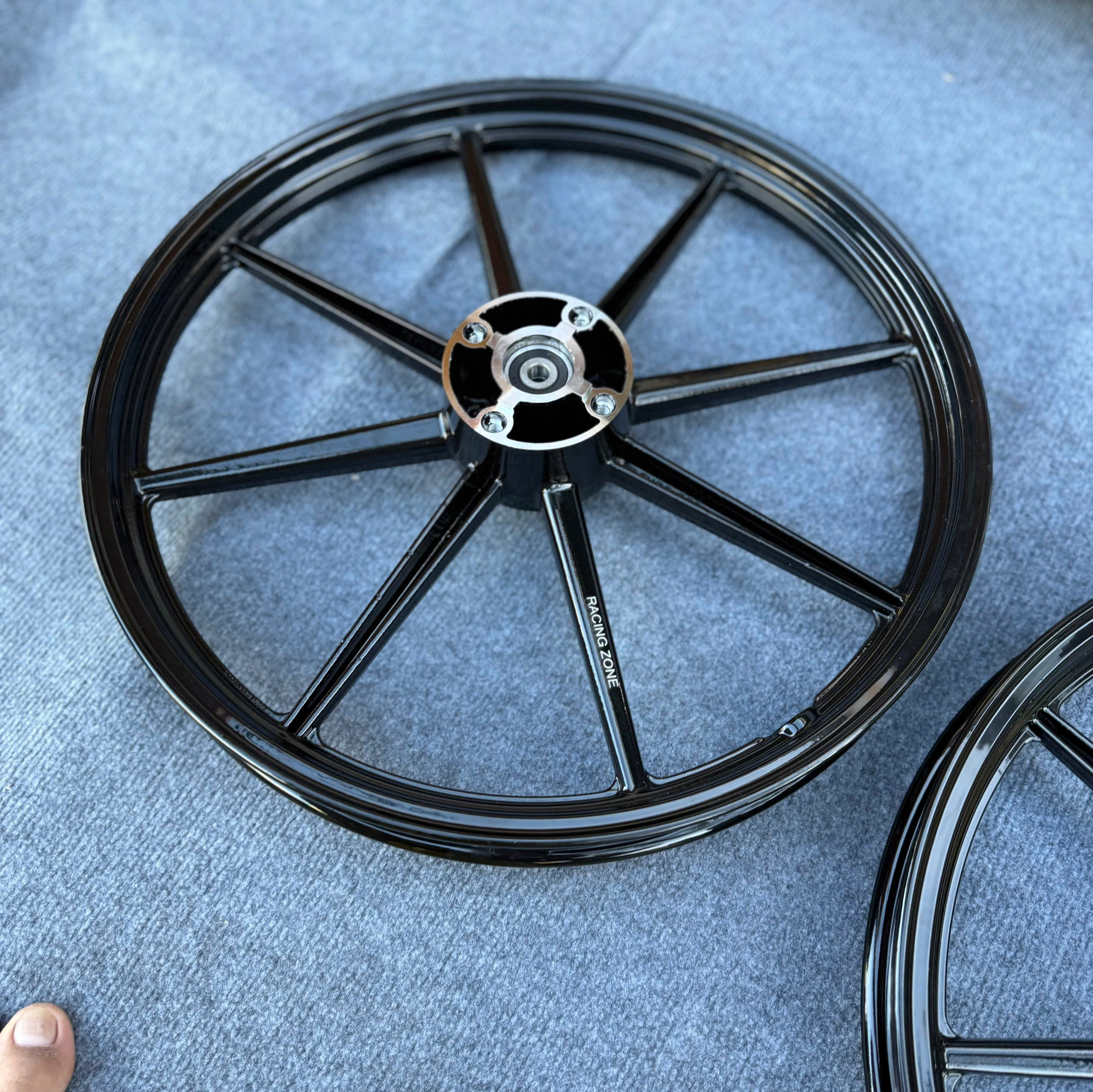 Mâm 8 cây Sirius - Ex135 chính hãng Racing Zone - màu đen bóng