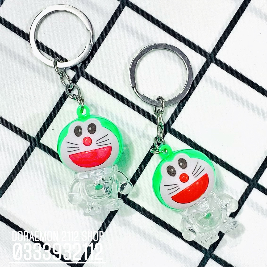 Móc khoá có đèn Doraemon