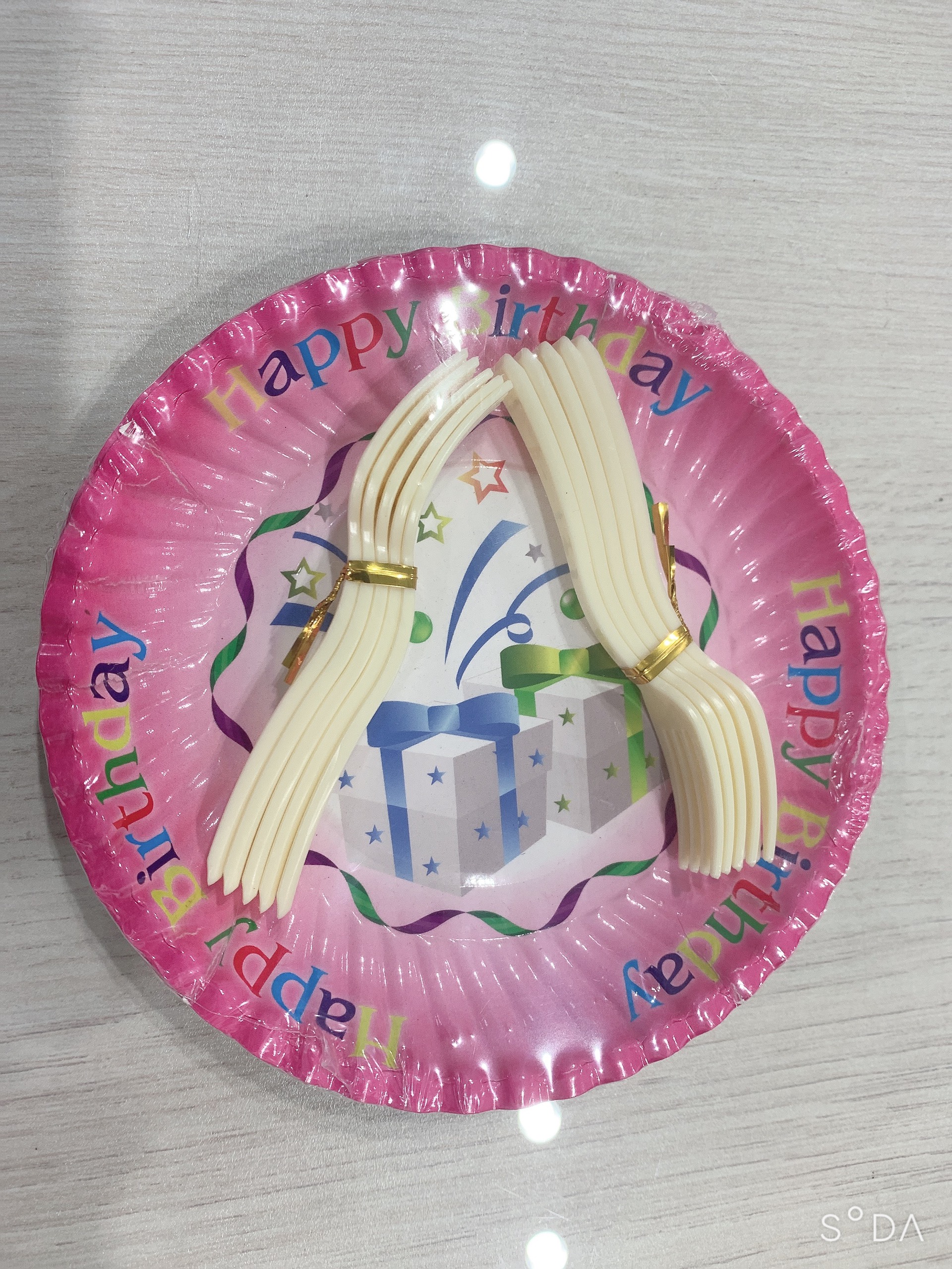 50 Đĩa giấy ăn bánh kem sinh nhật 16cm (nhiều mẫu)