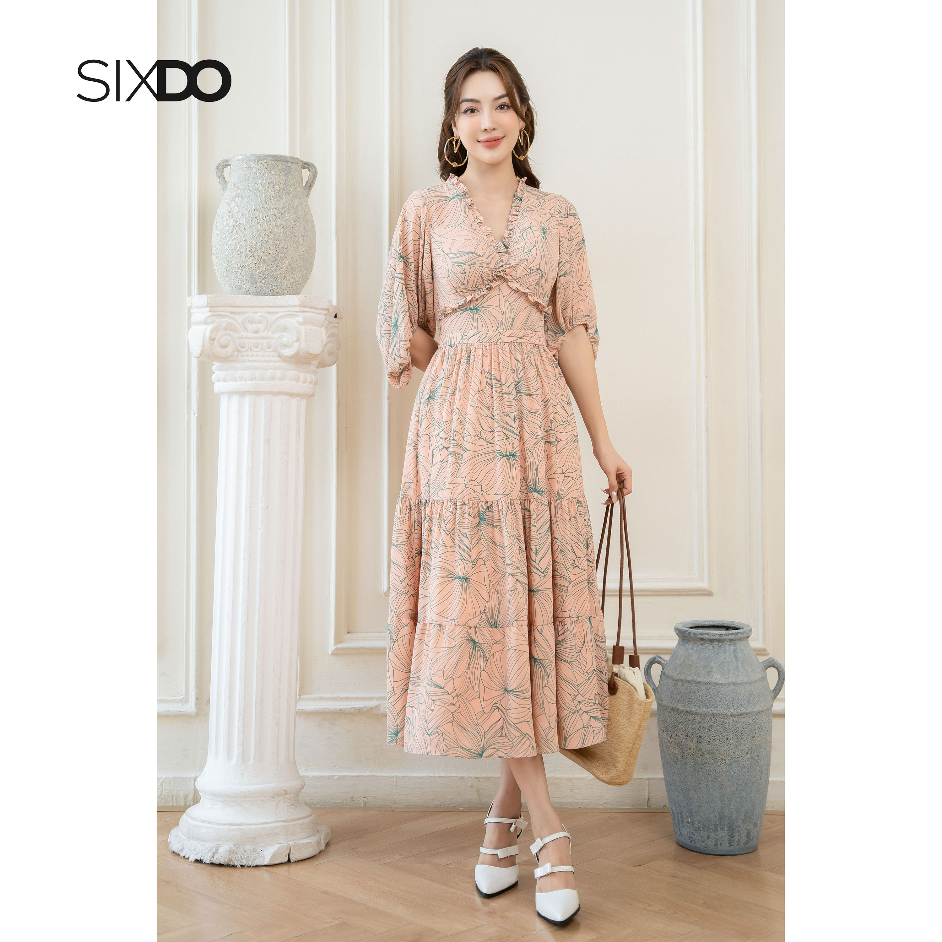 Đầm hoa chiffon cổ V phối bèo SIXDO (Floral Midi Chiffon Dress)