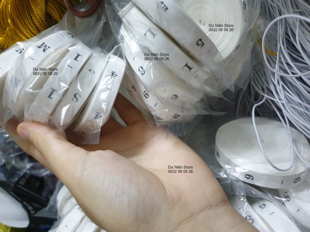 Cuộn 1000 Tem Size Số, Size Chữ In Trên Giấy Dai.