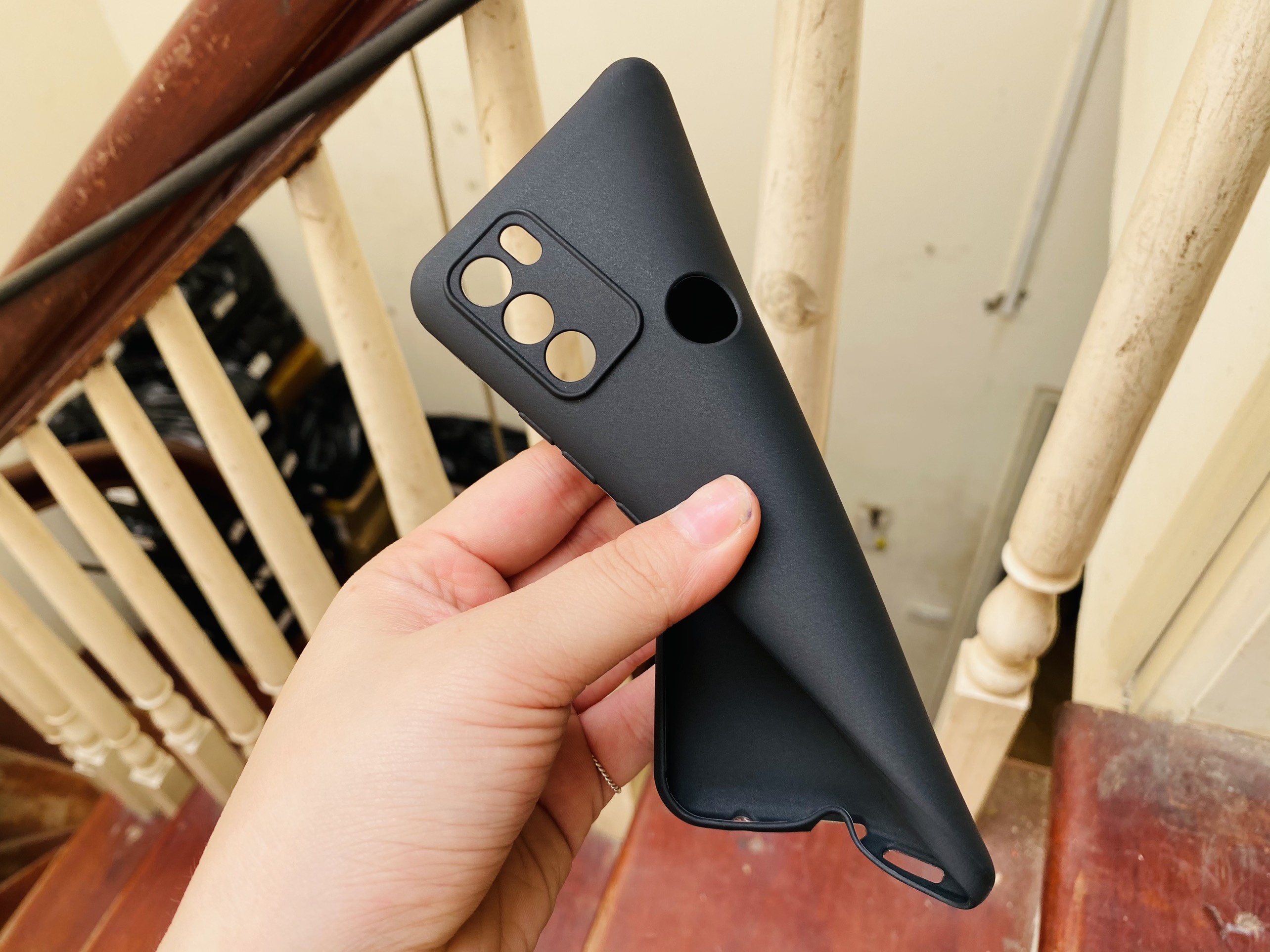 Ốp dẻo đen chống bẩn cho VSMART STAR 5